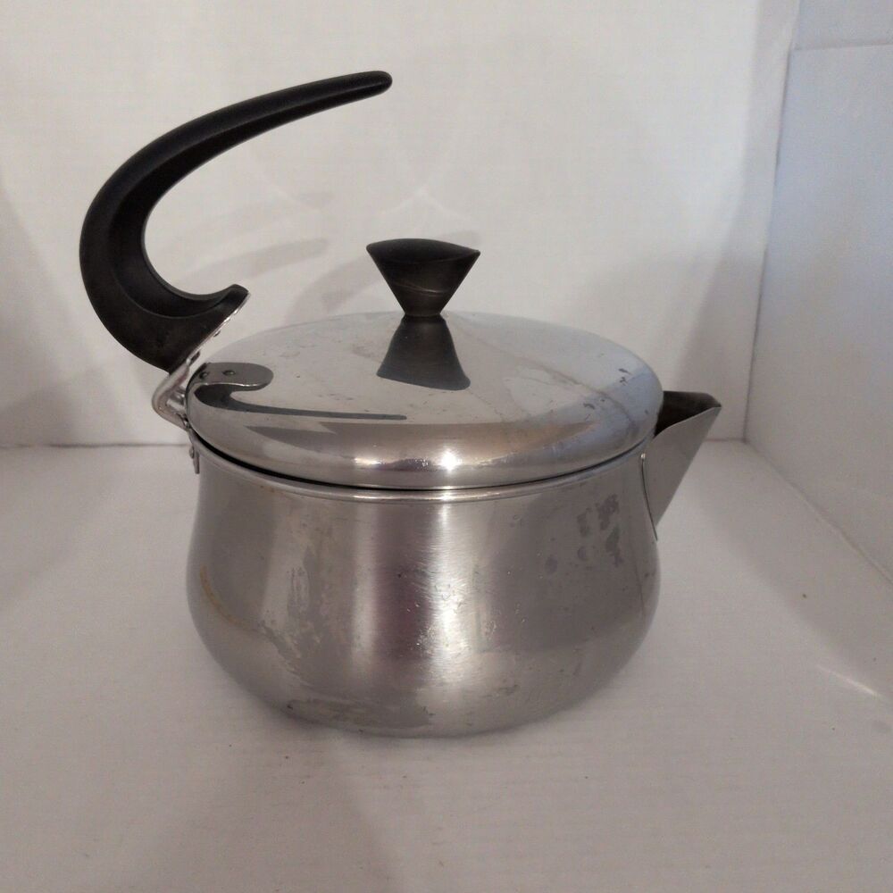 Farberware 762 Stainless Steel 2 Qt Stovetop Tea Kettle Silver/Black Handle